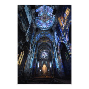 Foto Proyección de Luz de Vidrio Emplomado en Catedral
