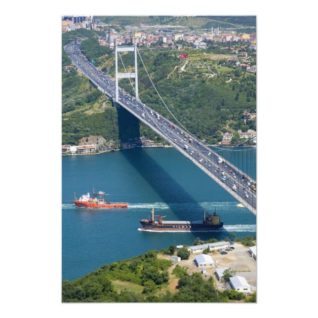 Foto Puente Fatih Sultan Mehmet sobre el Bósforo, (Frente)