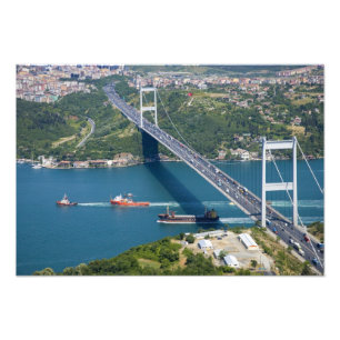 Foto Puente Fatih Sultan Mehmet sobre el Bósforo,