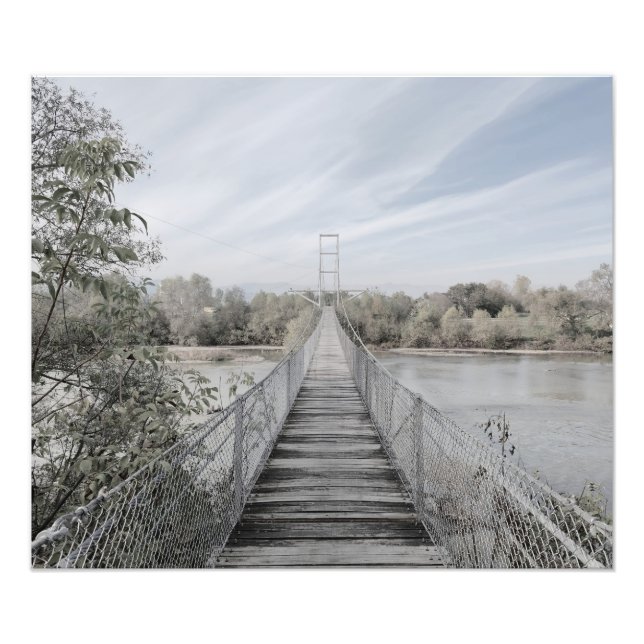Foto Puente suspendido sobre el río (Frente)