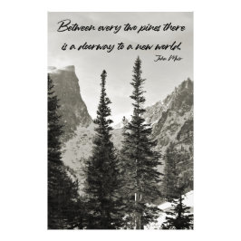 Foto Puerta a un nuevo mundo en las montañas