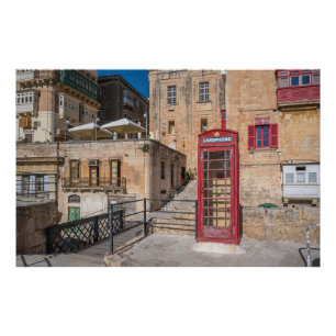 Foto Puesto de teléfono rojo en La Valeta Malta