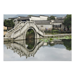 Foto Reflejo del puente, pueblo de Hong Cun, Yi