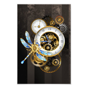Foto Reloj Steampunk con libélula mecánica