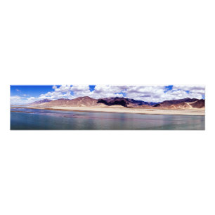 Foto río Brahmaputra y paisaje desértico -Tíbet