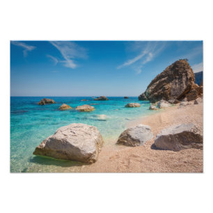 Foto Rocas en la playa de Cala Mariolu en Cerdeña, Ital