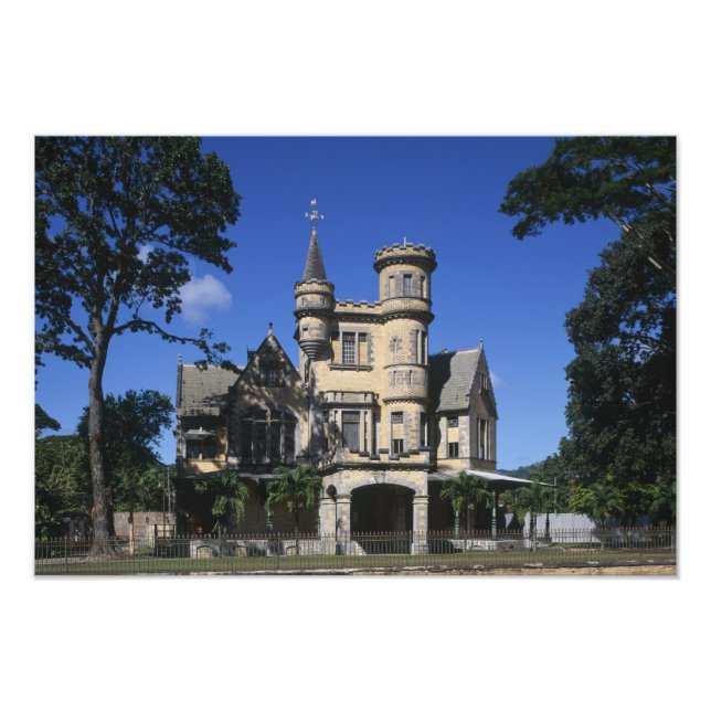 Foto Santiago, Puerto España, Trinidad, Caribe (Frente)