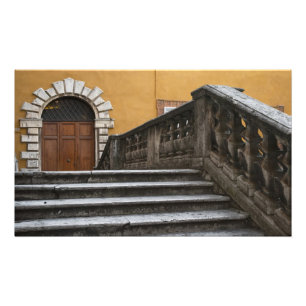 Foto Siena, Toscana, Italia - Vista en ángulo bajo de