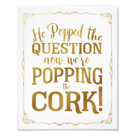 Foto signo de boda alcohólico, corcho pop, pregunta pun