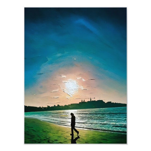 Foto Silueta de una persona caminando por la playa al a (Frente)