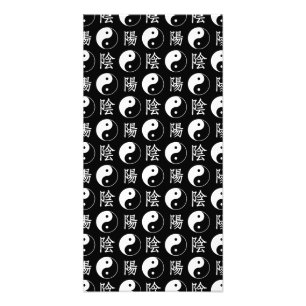 Foto Símbolo de Yinyang negro patrón de texto chino