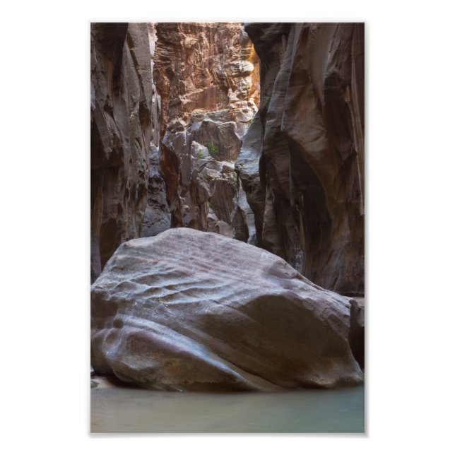 Foto Sombra y luz en las estrechas (Frente)