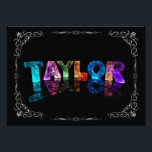 Foto Taylor - El nombre Taylor en luces 3D (Fotografía)<br><div class="desc">¡Un poco de magia para el Taylor en tu vida! El nombre de Taylor se refleja en el agua residual, con hexágonos de Relieve metalizado flotantes. Las letras parecen esculpidas de hielo o cristal. Esta imagen es una fotografía de cartas hechas a mano, que cambian al azar, produciendo patrones únicos...</div>