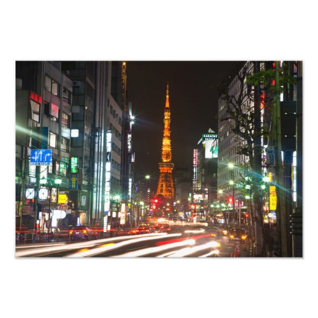 Foto Tokio, Japón. La Torre de Tokio es una comunicació (Frente)