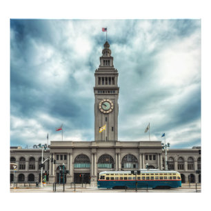 Foto Torre del reloj del emblemático edificio del ferry