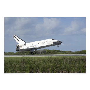 Foto Transporte espacial Discovery aterriza en Runway 3