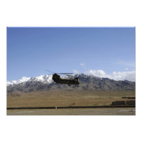 Un Chinook CH-47 despega
