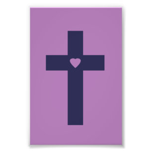 Foto Un Crucifijo con Corazón Arte de Amor Sagrado