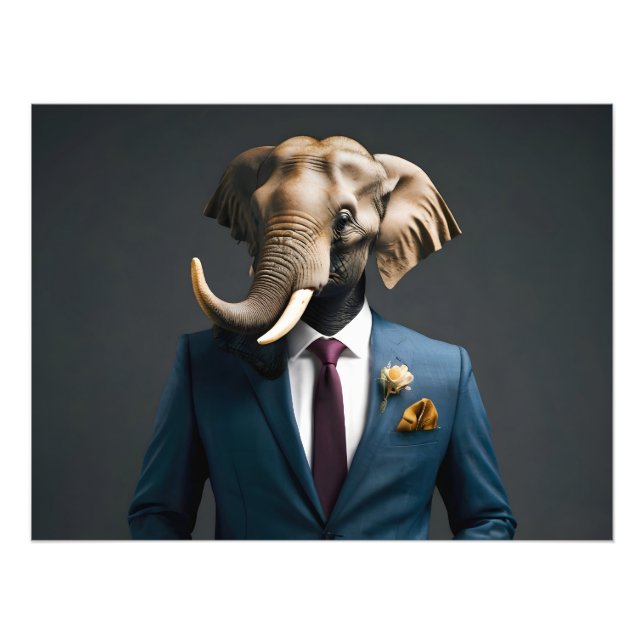 Foto Un elefante gracioso con traje (Frente)
