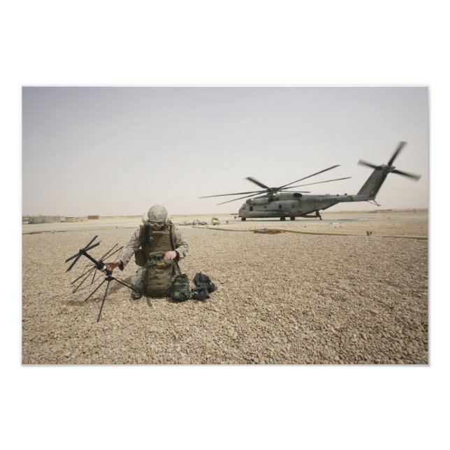 Foto Un operador de radio de campo (Frente)