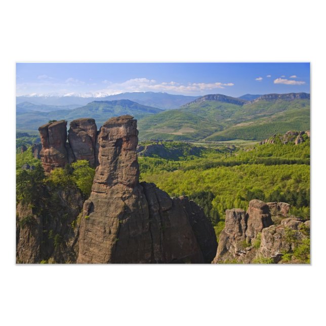 Foto Un paseo por las ruinas del castillo de Belogradch (Frente)