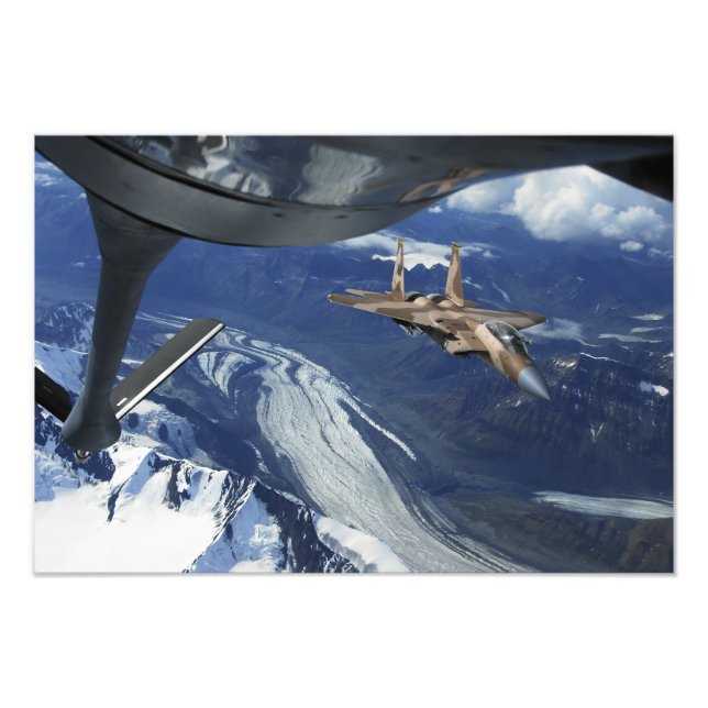 Foto Un posicionamiento del águila F-15C de la Fuerza A (Frente)