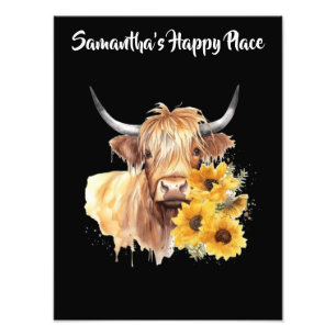 Foto Vaca Highland escocesa con girasoles. Editable