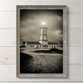 Foto Viejo faro en una noche de tormenta