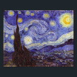 Foto Vincent Van Gogh Starry Night Vintage Bella Artes<br><div class="desc">Vincent van Gogh Starry Night Bella Artes Painting Starry Night es un cuadro del artista holandés post-impresionista Vincent van Gogh. El cielo azul nocturno está lleno de nubes, estrellas y una luna creciente brillante. La noche estrellada es la única noche de la serie de vistas desde la ventana de su...</div>