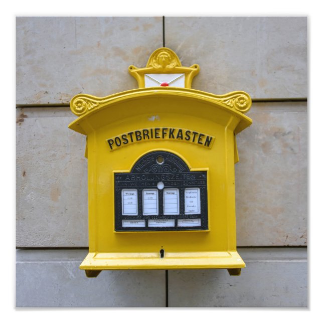 Foto Vintage Yellow Mailbox, Dresden, Germany (Frente)