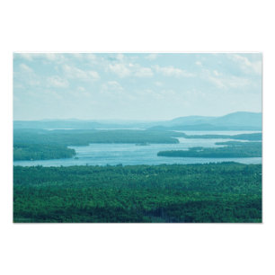 Foto Vista de Lago y Montaña