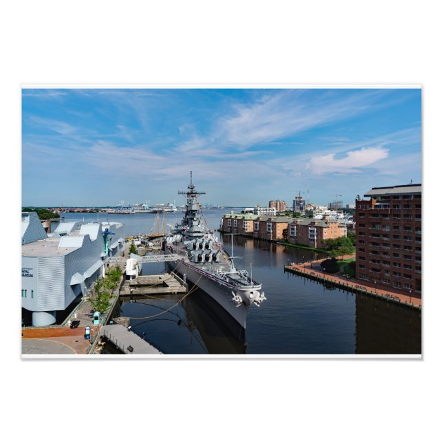 Foto Vista del puerto del buque de guerra USS Wisconsin (Frente)