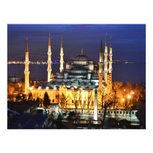Foto Vista nocturna de la Mezquita Azul de Estambul Tur