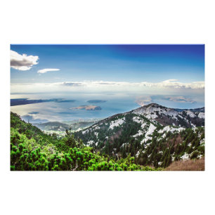 Foto Vistas al mar desde las montañas