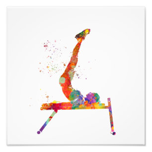 Foto Woman practices fitness in watercolor
