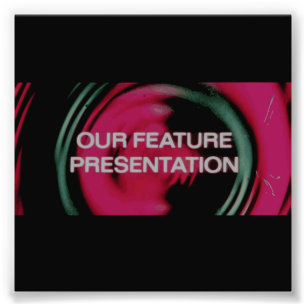 Foto Y ahora, nuestra presentación de la característi