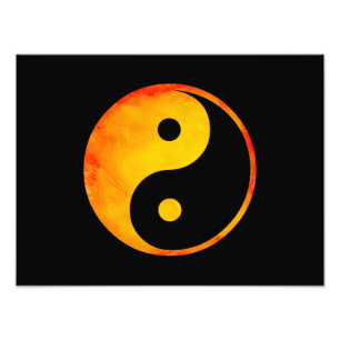 Foto Yin Yang Naranja y color de agua amarillo en negro