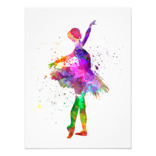Foto Young woman ballerina ballet dancer dancing with t