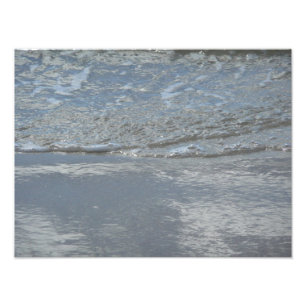 Fotografía abstracta de agua lamiendo la playa