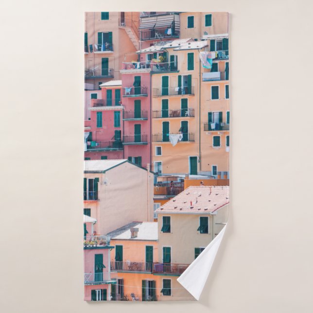 FOTOGRAFÍA ARQUITECTURAL DE CASAS CONCRETAS (Toalla de baño)