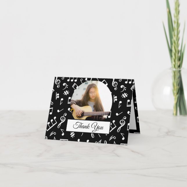 Fotografía del patrón de notas de música en blanco (Anverso)