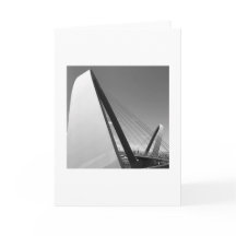 Fotografía en blanco y negro de la tarjeta puente