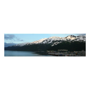 Fotografía escénica de Alaska al atardecer en Whit