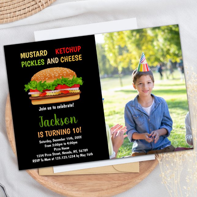 Fotografía Invitaciones de cumpleaños de Black Red (Photo Black Red Green Burger Birthday Invitations)