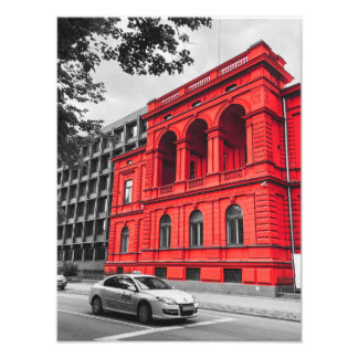 Fotografía Minimalista del Edificio de la Ciudad R