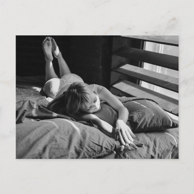 Fotografía sexy en B&amp;N postal (Anverso)