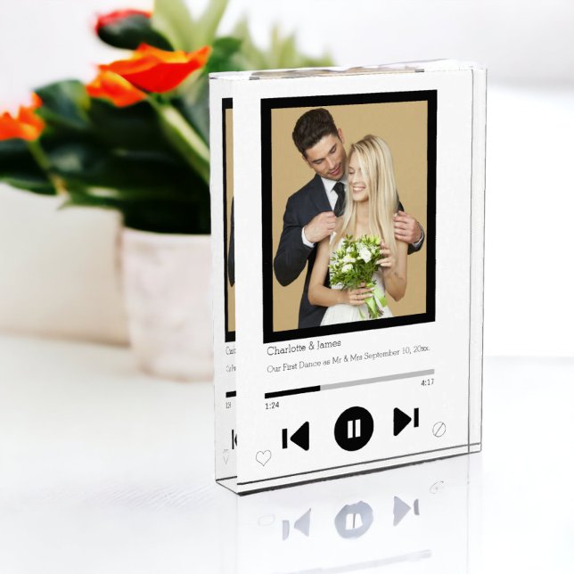 Fotos de primer baile de jugador musical (Music Player First Dance Photo block from Ricaso.  Add your own photograph/text. newly wed keepsake)