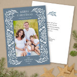 Fotos del mensaje de verde blanco de Feliz Navidad<br><div class="desc">Esta tarjeta de Navidades azul polvoriento oscuro presenta un elegante borde verde de invierno blanco que rodea la foto vertical. El reverso ofrece texto personalizado para su mensaje personal.</div>