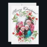 Fotos florales de color verde de agua de navidad<br><div class="desc">Esta tarjeta de Navidades presenta un hermoso diseño de flores de flores ovales de color rojo y verde agua con tu foto subida dentro. La leyenda dice: ¡Feliz Navidad! Hay espacio debajo para tu nombre y el año. Una forma sencilla,  elegante y festiva de enviar saludos de vacaciones.</div>