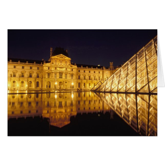 Francia, París, Museo del Louvre por la noche. (Anverso (Horizontal))